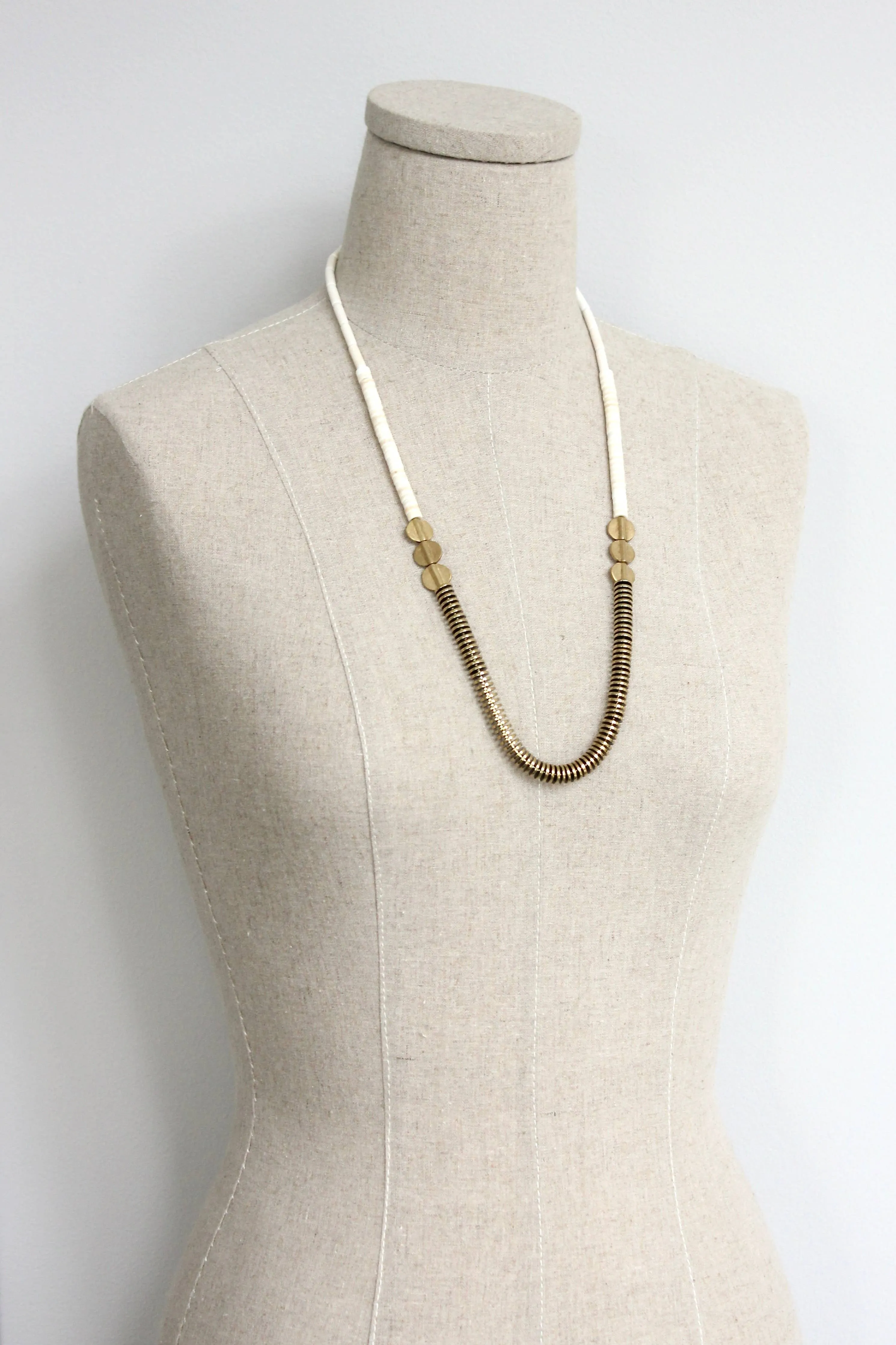 Gold/white beaded necklace